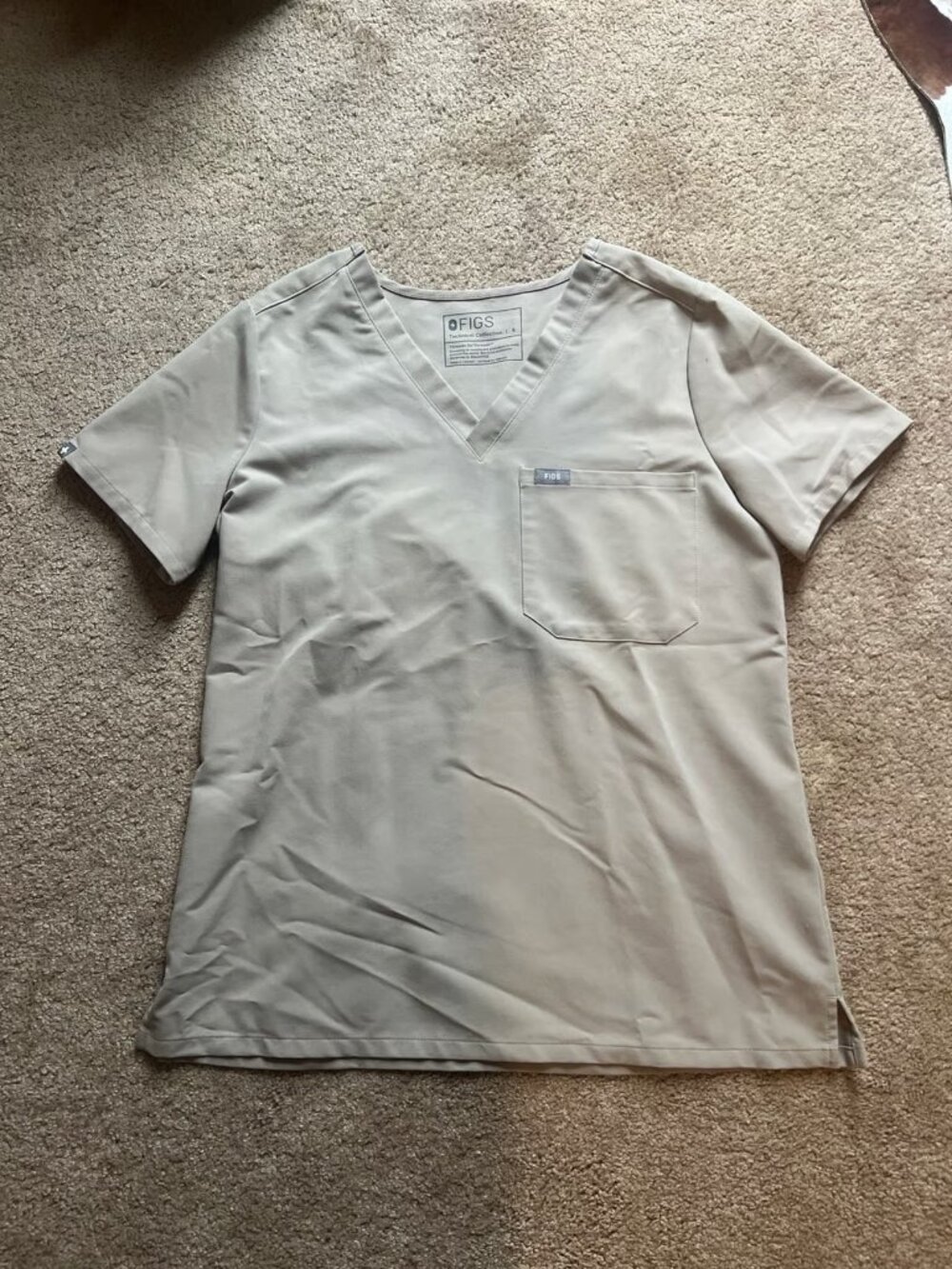 FIGS Women's Catarina Scrub Top Small Beige ‘Boulder’ One Pocket Small